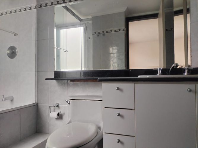 Apartamento de 3 alcobas en venta en El Poblado, Medellín, 232 m² · foto 18 de 19