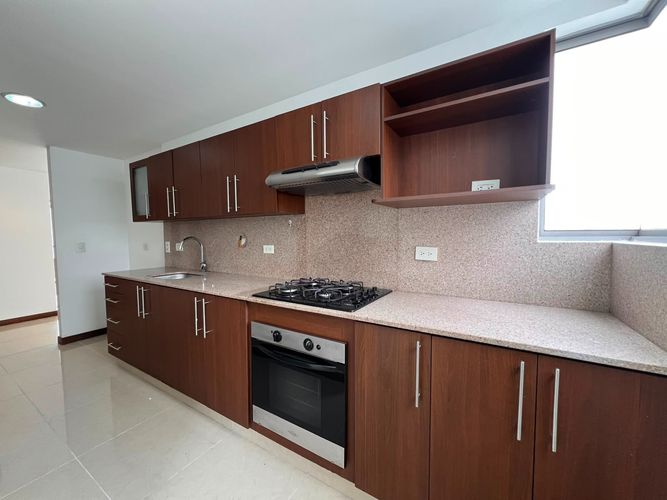 Apartamento de 3 alcobas en venta en El Poblado, Medellín, 124 m² · foto 13 de 17