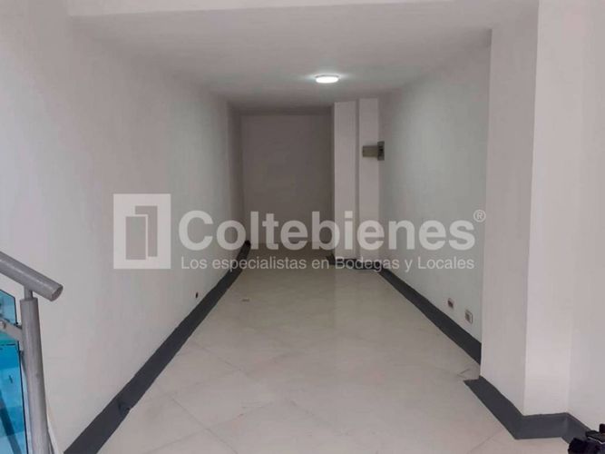 Local en venta en La Paz, Envigado, 55 m² · foto 2 de 10