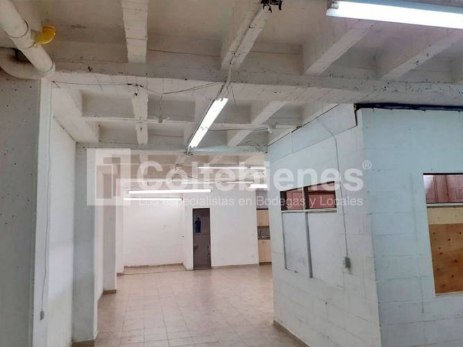 Local en arriendo en El Poblado, Medellín, 93 m² · foto 2 de 10