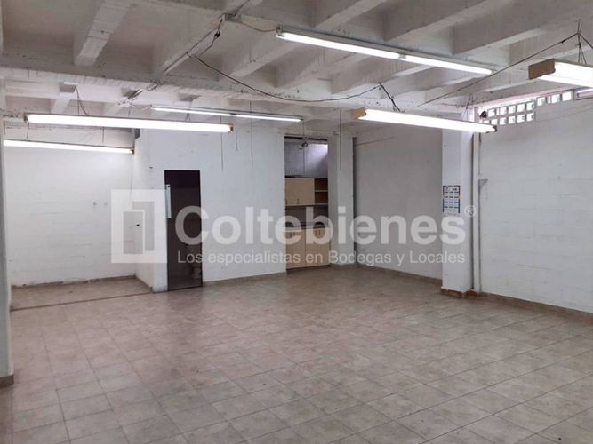 Local en arriendo en El Poblado, Medellín, 93 m² · foto 3 de 10