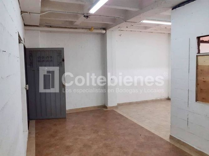 Local en arriendo en El Poblado, Medellín, 93 m² · foto 9 de 10