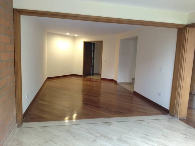 Apartamento de 3 alcobas en arriendo en El Poblado, Medellín, 172 m² · foto 5 de 23
