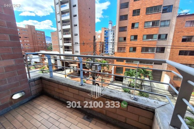 Apartamento de 3 alcobas en arriendo en Conquistadores, Medellín, 106 m² · foto 2 de 24