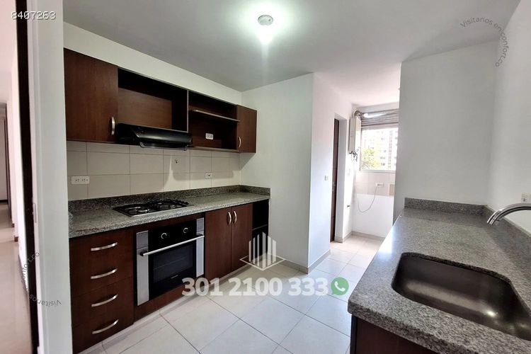 Apartamento de 3 alcobas en arriendo en Conquistadores, Medellín, 106 m² · foto 4 de 24