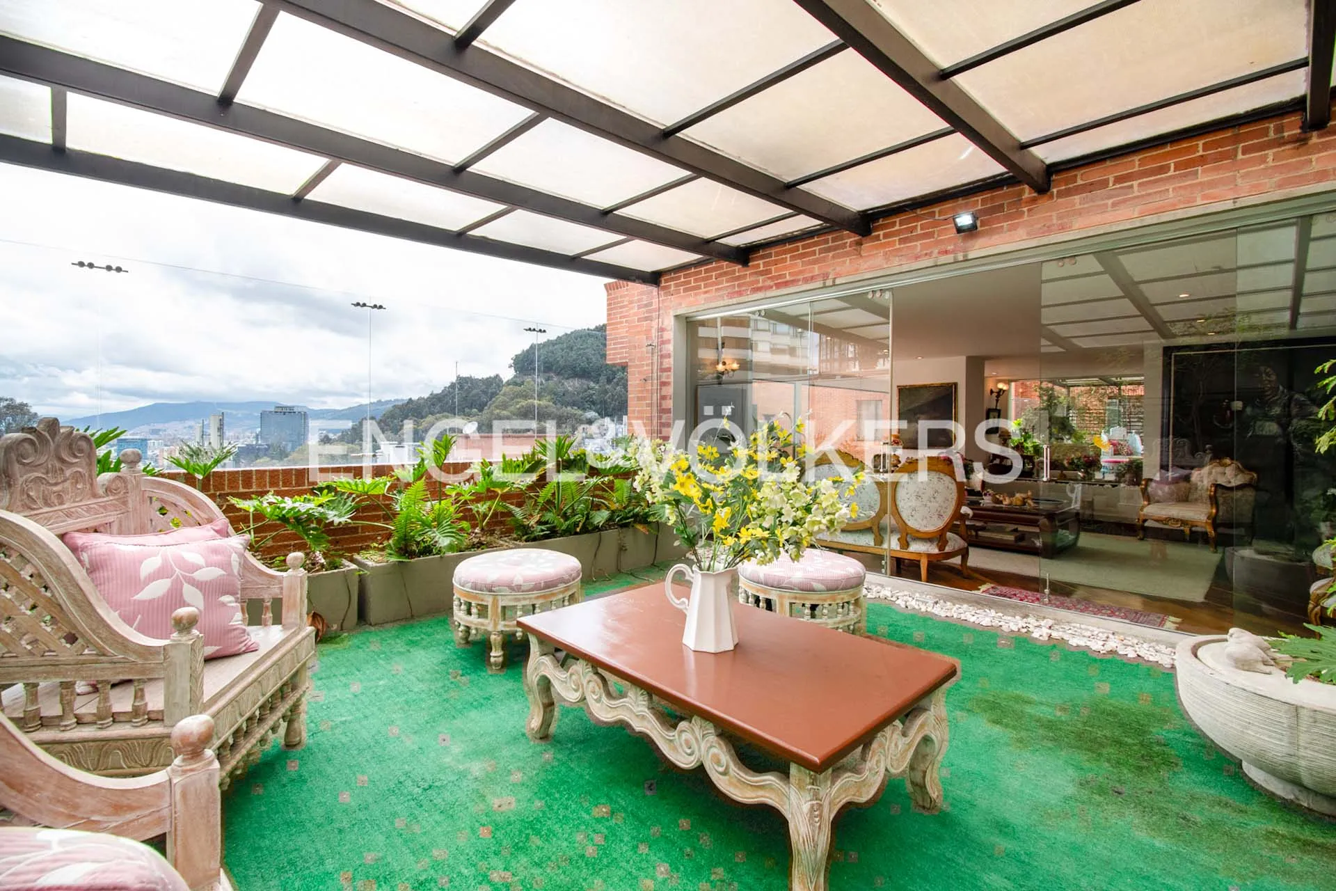 Apartamento en venta en El Refugio, Bogotá · foto 3 de 17