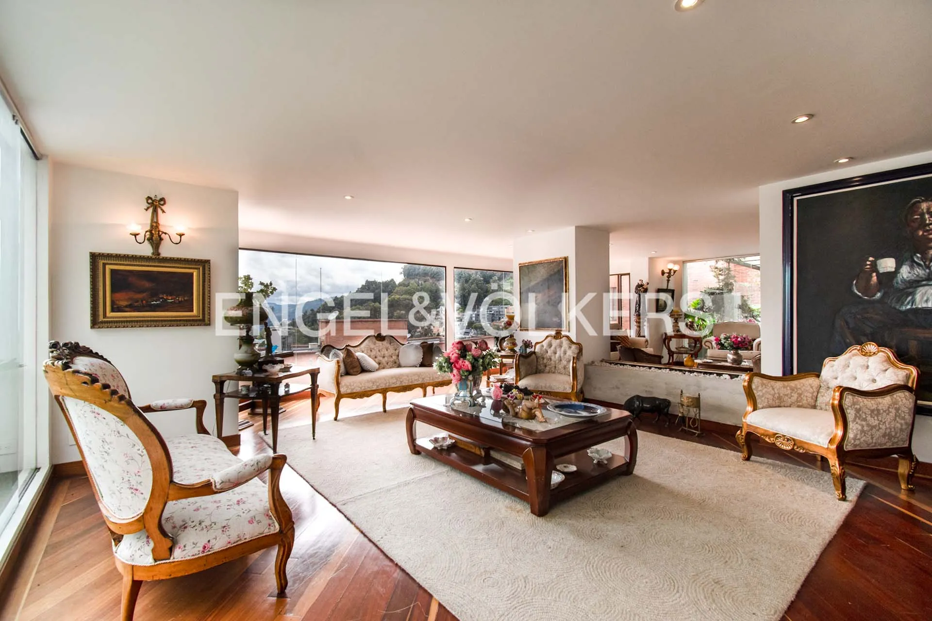 Apartamento en venta en El Refugio, Bogotá · foto 2 de 17
