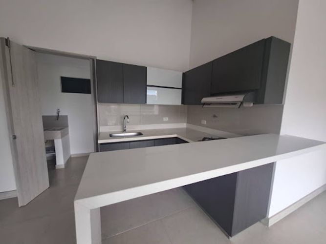 Apartamento de 3 alcobas en venta en El Carmen, El Retiro, 79 m² · foto 2 de 10