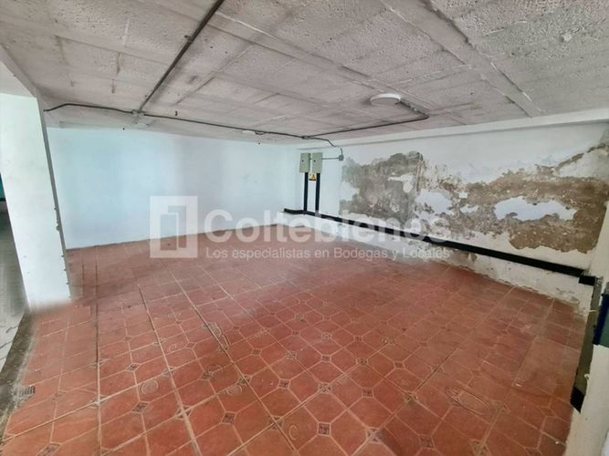 Bodega en arriendo en San Jose Obrero, Bello, 1400 m² · foto 9 de 16
