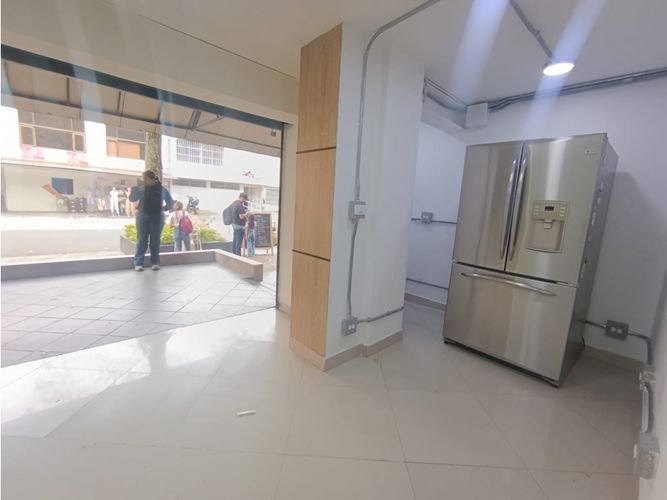 Local en arriendo en Estadio, Medellín, 15 m² · foto 2 de 7