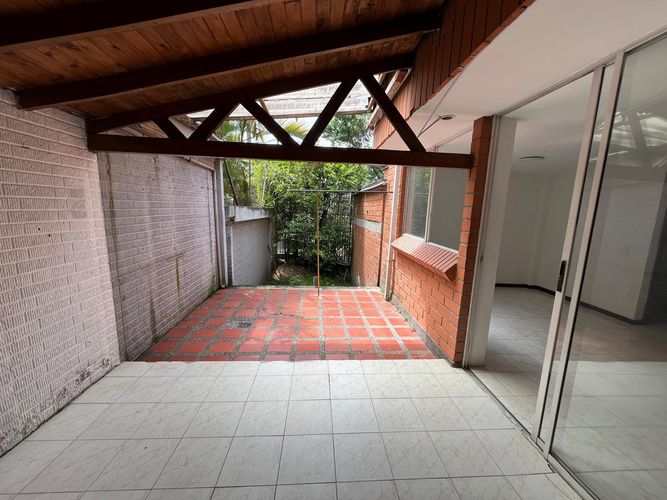 Casa de 5 alcobas en venta en Belen La Palma, Medellín, 137 m² · foto 7 de 20