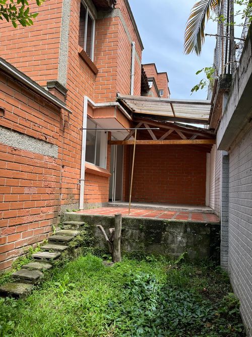 Casa de 5 alcobas en venta en Belen La Palma, Medellín, 137 m² · foto 9 de 20