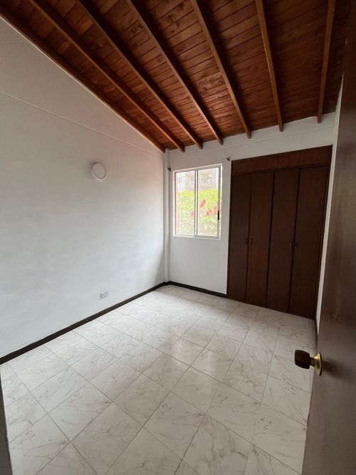 Casa de 5 alcobas en venta en Belen La Palma, Medellín, 137 m² · foto 15 de 20