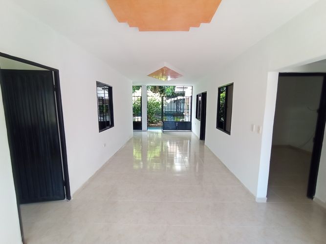 Casa de 5 alcobas en venta en San Francisco, Soacha, 403 m² · foto 2 de 11