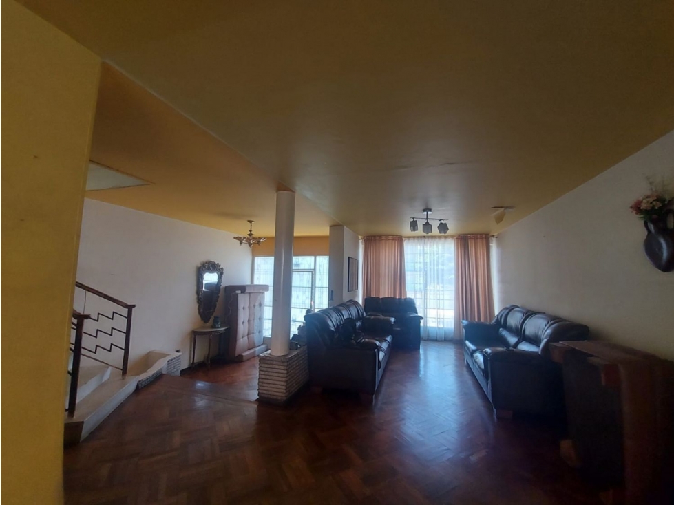 Casa en venta en Belalcazar, Bogotá · foto 7 de 24