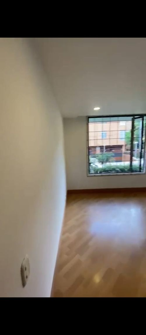 Apartaestudio en venta en Puente Largo, Bogotá, 40 m² · foto 3 de 9