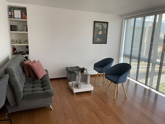 Apartamento de 1 alcoba en arriendo en Patio Bonito, Medellín, 55 m² · foto 2 de 12