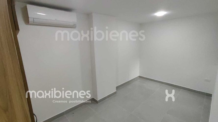 Apartamento de 3 alcobas en venta en Fundadores, Apartado, 70 m² · foto 4 de 8