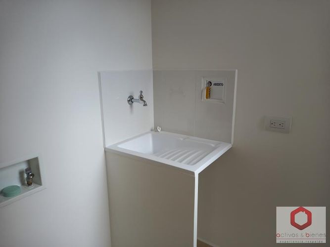 Apartamento de 3 alcobas en venta en Llano Grande, Rionegro, 80 m² · foto 6 de 6