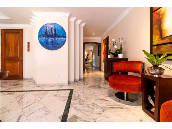 Apartamento de 3 alcobas en venta en La Calleja, Bogotá, 363 m² · foto 8 de 24