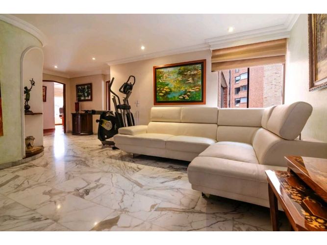 Apartamento de 3 alcobas en venta en La Calleja, Bogotá, 363 m² · foto 9 de 24