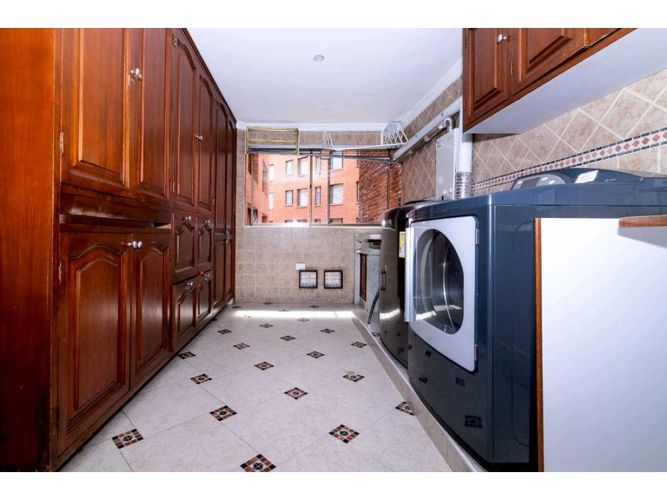 Apartamento de 3 alcobas en venta en La Calleja, Bogotá, 363 m² · foto 15 de 24