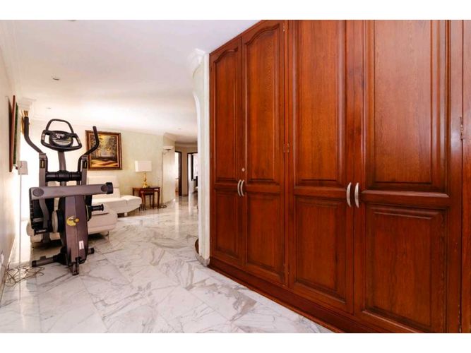 Apartamento de 3 alcobas en venta en La Calleja, Bogotá, 363 m² · foto 21 de 24