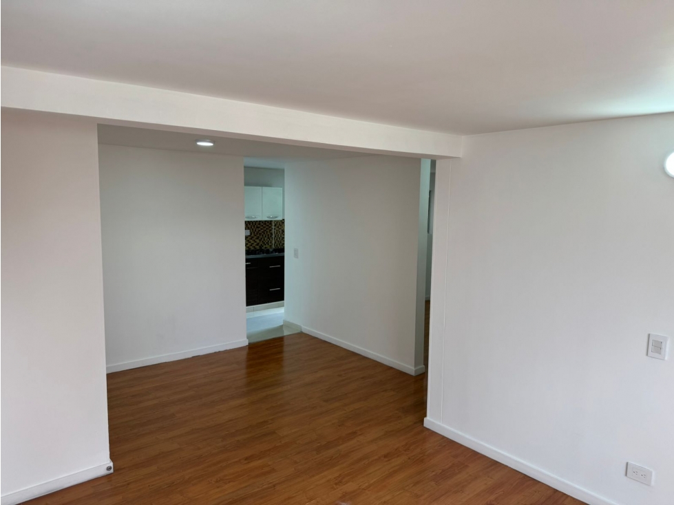 Apartamento en venta en Loma de los bernal, Medellín 3
