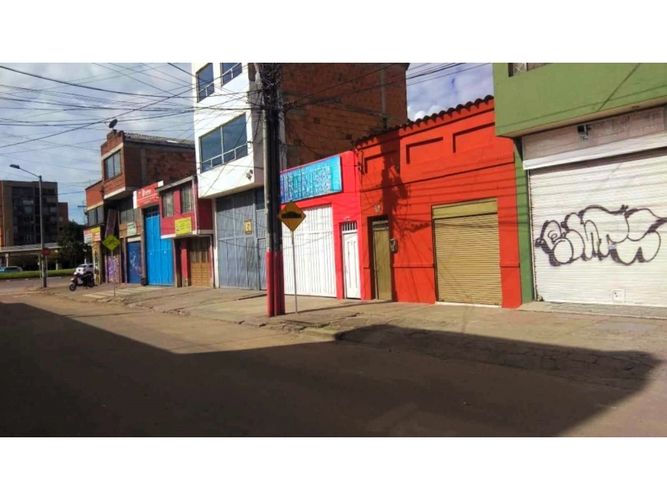 Casa de 5 alcobas en venta en Siete De Agosto, Bogotá, 148 m² · foto 2 de 8