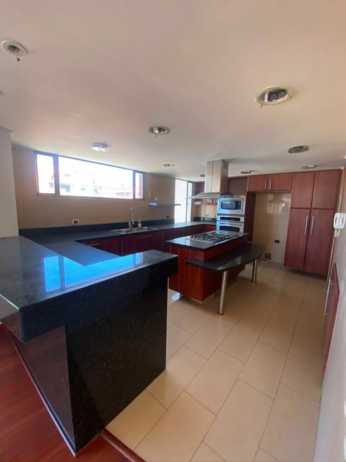 Apartamento en venta en Santa Barbara, Bogotá · foto 15 de 24