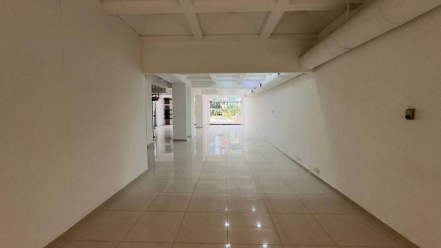 Oficina en arriendo en Patio Bonito, Medellín, 250 m² · foto 5 de 15