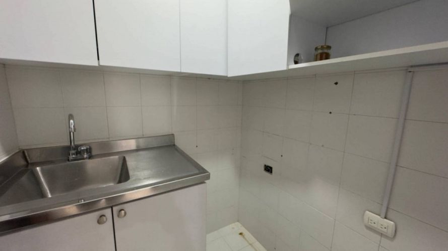 Oficina en arriendo en Patio Bonito, Medellín, 250 m² · foto 7 de 15