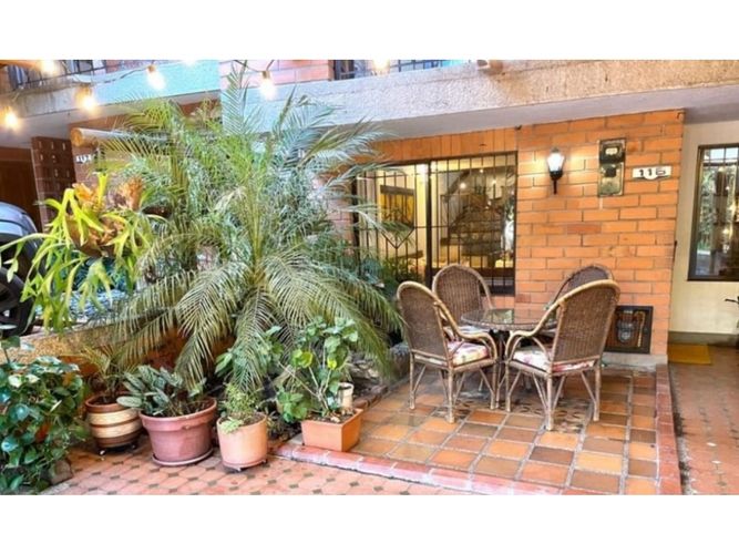 Casa de 4 alcobas en arriendo en El Dorado, Medellín, 311 m² · foto 10 de 14