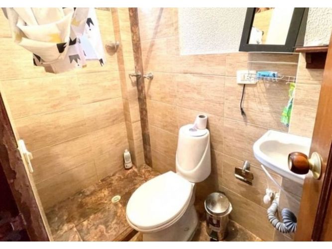Casa de 4 alcobas en arriendo en El Dorado, Medellín, 311 m² · foto 14 de 14