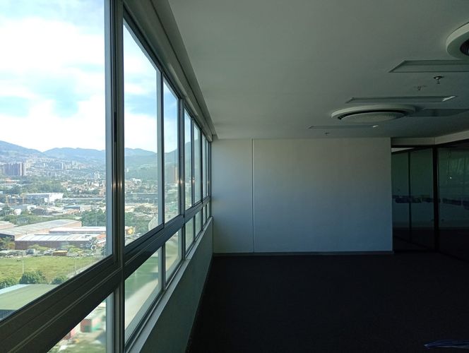 Oficina en arriendo en Paso Ancho, Sabaneta, 706 m² · foto 14 de 18