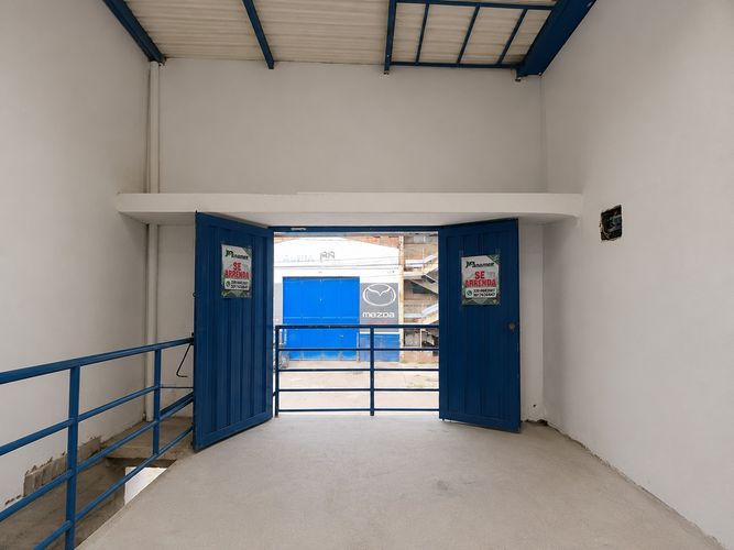 Bodega en arriendo en Naranjal, Medellín, 80 m² · foto 3 de 6