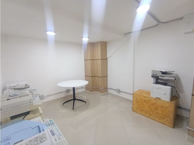 Oficina en arriendo en Estadio, Medellín, 20 m² · foto 2 de 6
