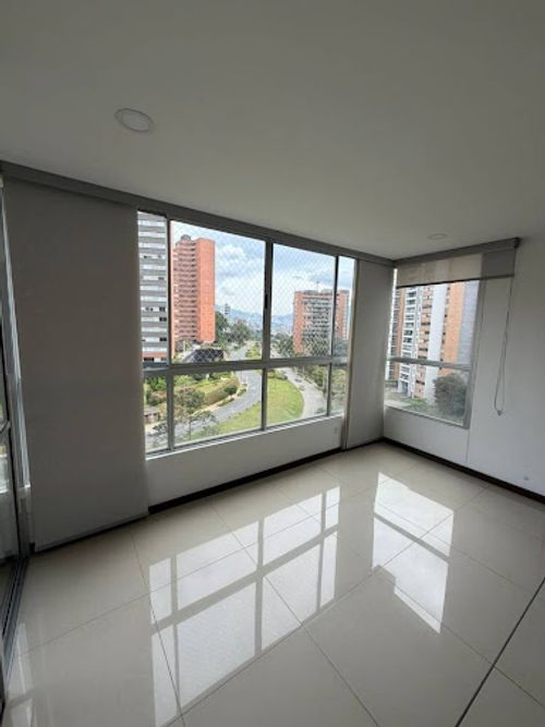 Apartamento de 2 alcobas en arriendo en Los Balsos, Medellín, 80 m² · foto 10 de 15