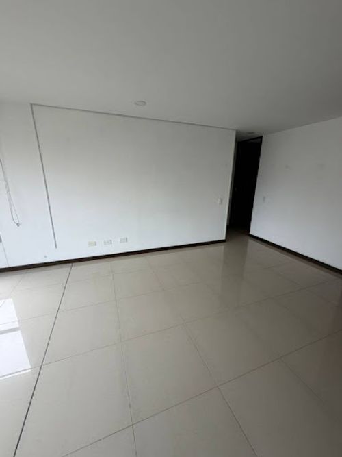 Apartamento de 2 alcobas en arriendo en Los Balsos, Medellín, 80 m² · foto 12 de 15