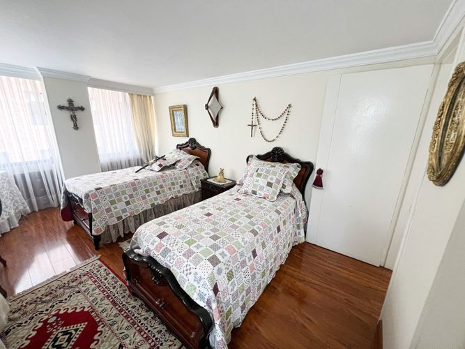 Apartamento de 4 alcobas en arriendo en Santa Barbara Central, Bogotá, 290 m² · foto 11 de 14
