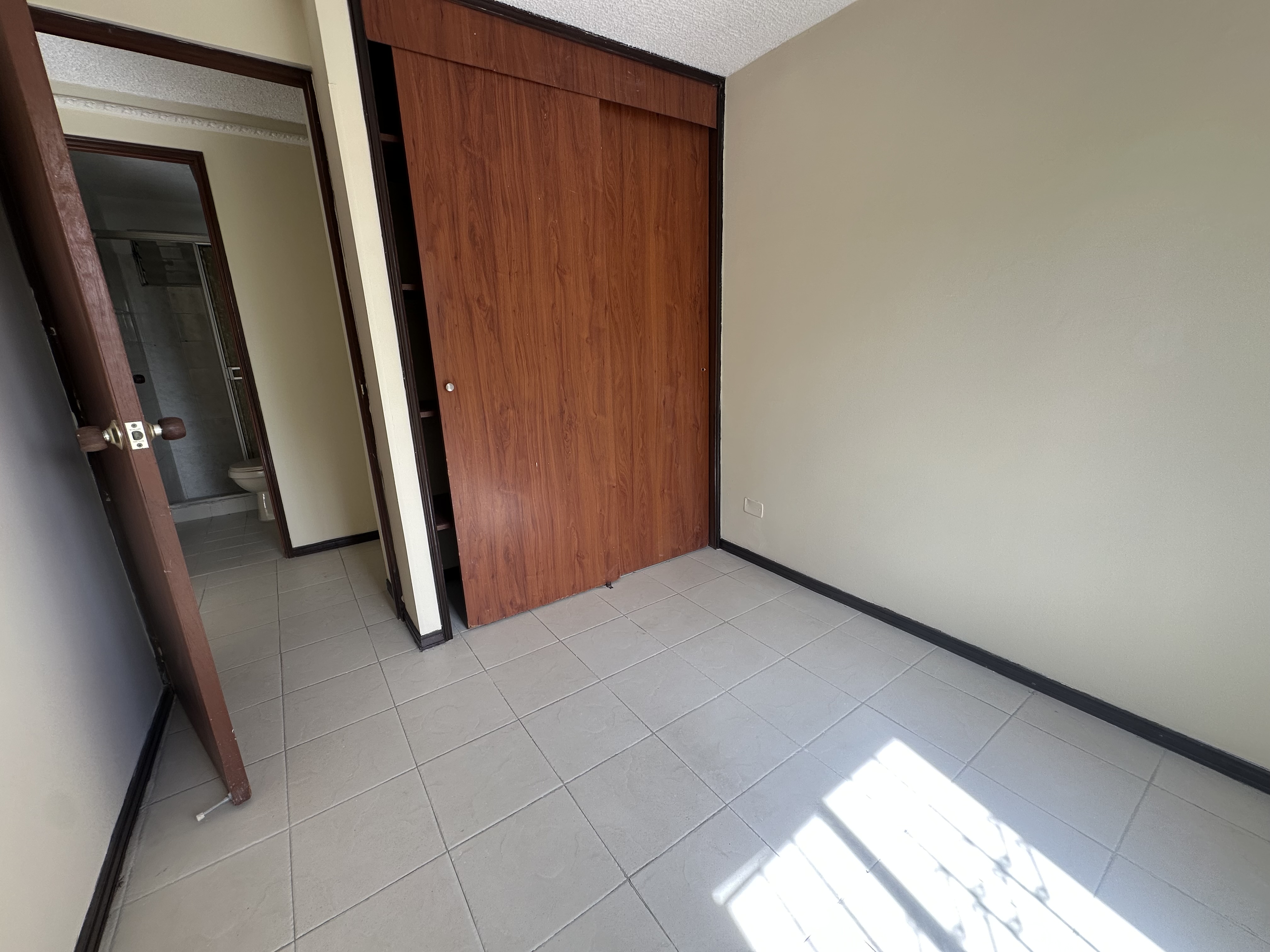 Apartamento en venta en Americas, Armenia · foto 14 de 24