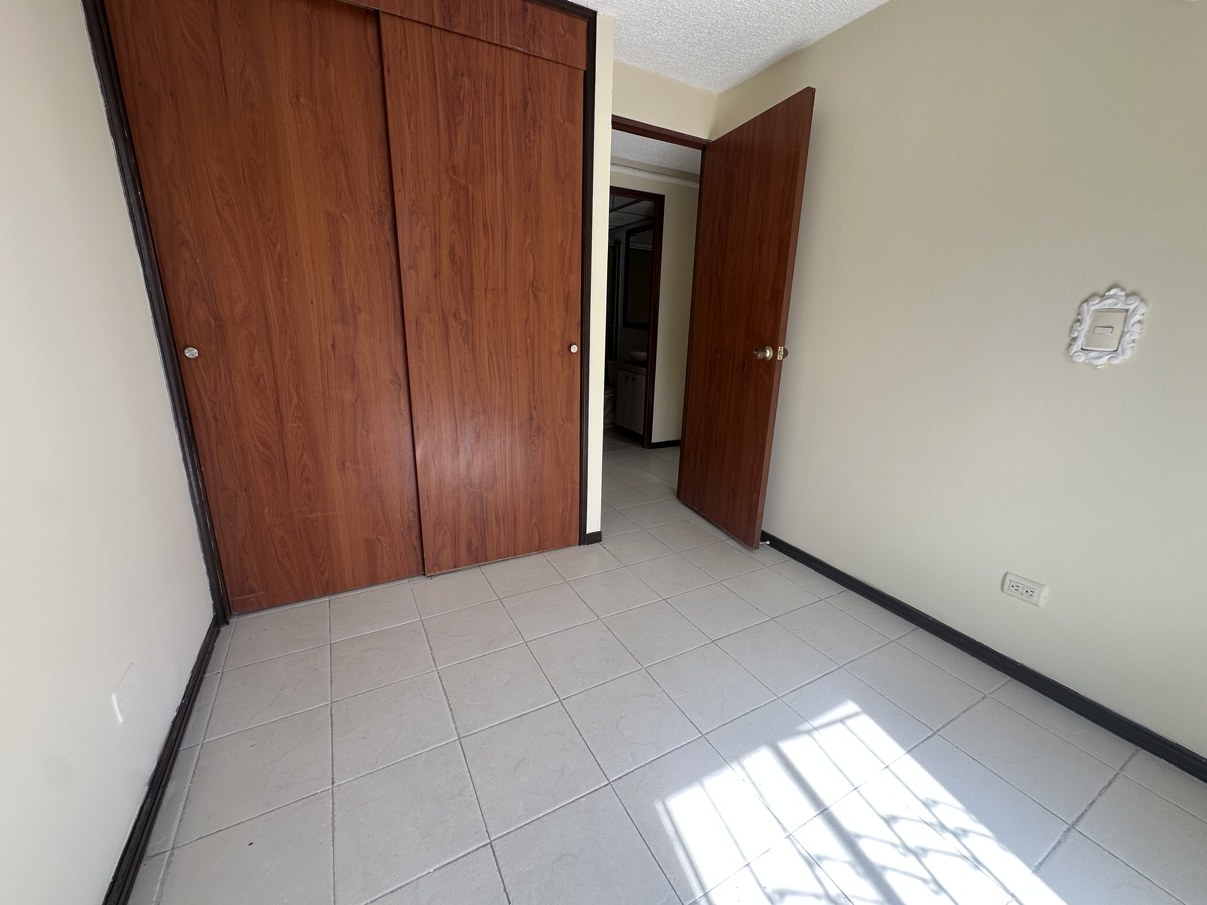 Apartamento en venta en Americas, Armenia · foto 18 de 24
