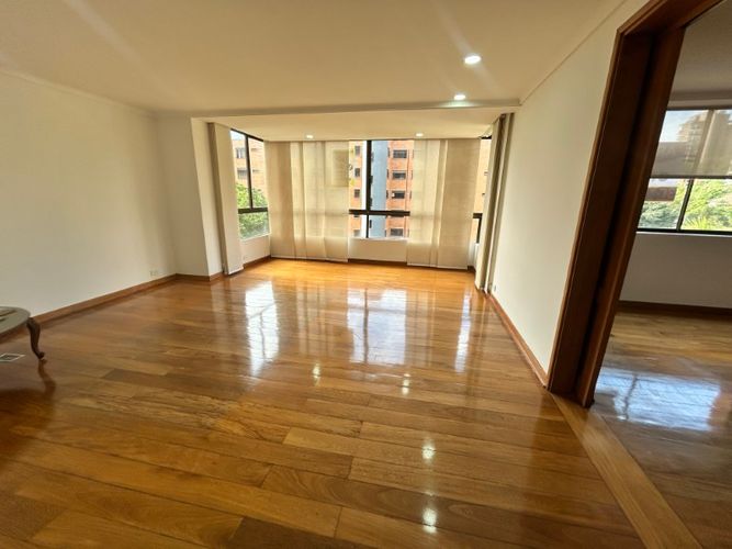 Apartamento de 3 alcobas en arriendo en Alejandría, Medellín, 240 m² · foto 2 de 18