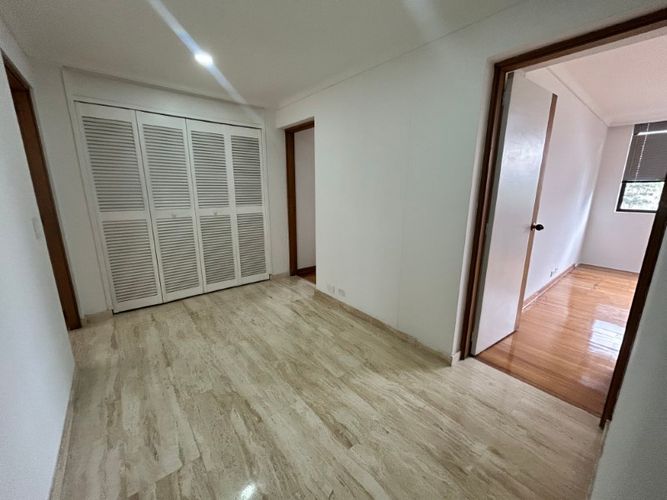 Apartamento de 3 alcobas en arriendo en Alejandría, Medellín, 240 m² · foto 17 de 18