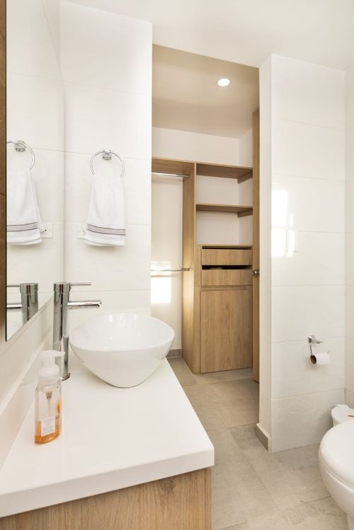 Apartaestudio en arriendo en La Visitación, Medellín, 45 m² · foto 8 de 10