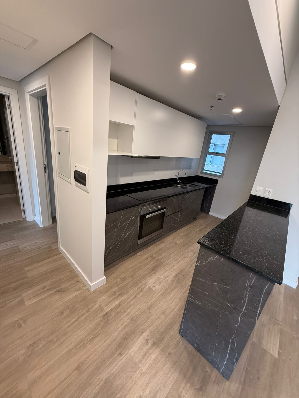 En Alquiler | Departamento de 2 Dormitorios – Edificio Forvm Villa Morra — foto 3