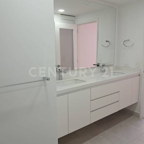 Apartamento de 4 alcobas en venta en Molinos Norte, Bogotá, 200 m² · foto 7 de 18