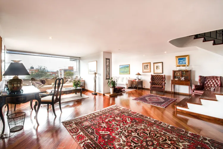 Apartamento en venta en Chico, Bogotá · foto 2 de 17