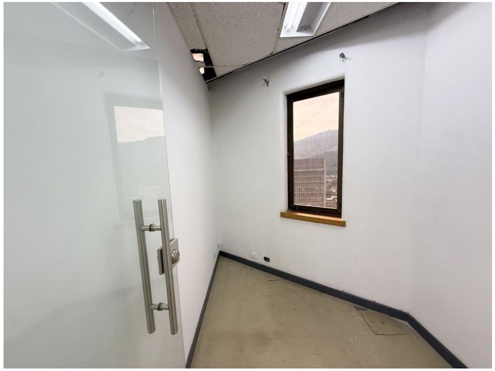 Oficina en venta en Medellín 5