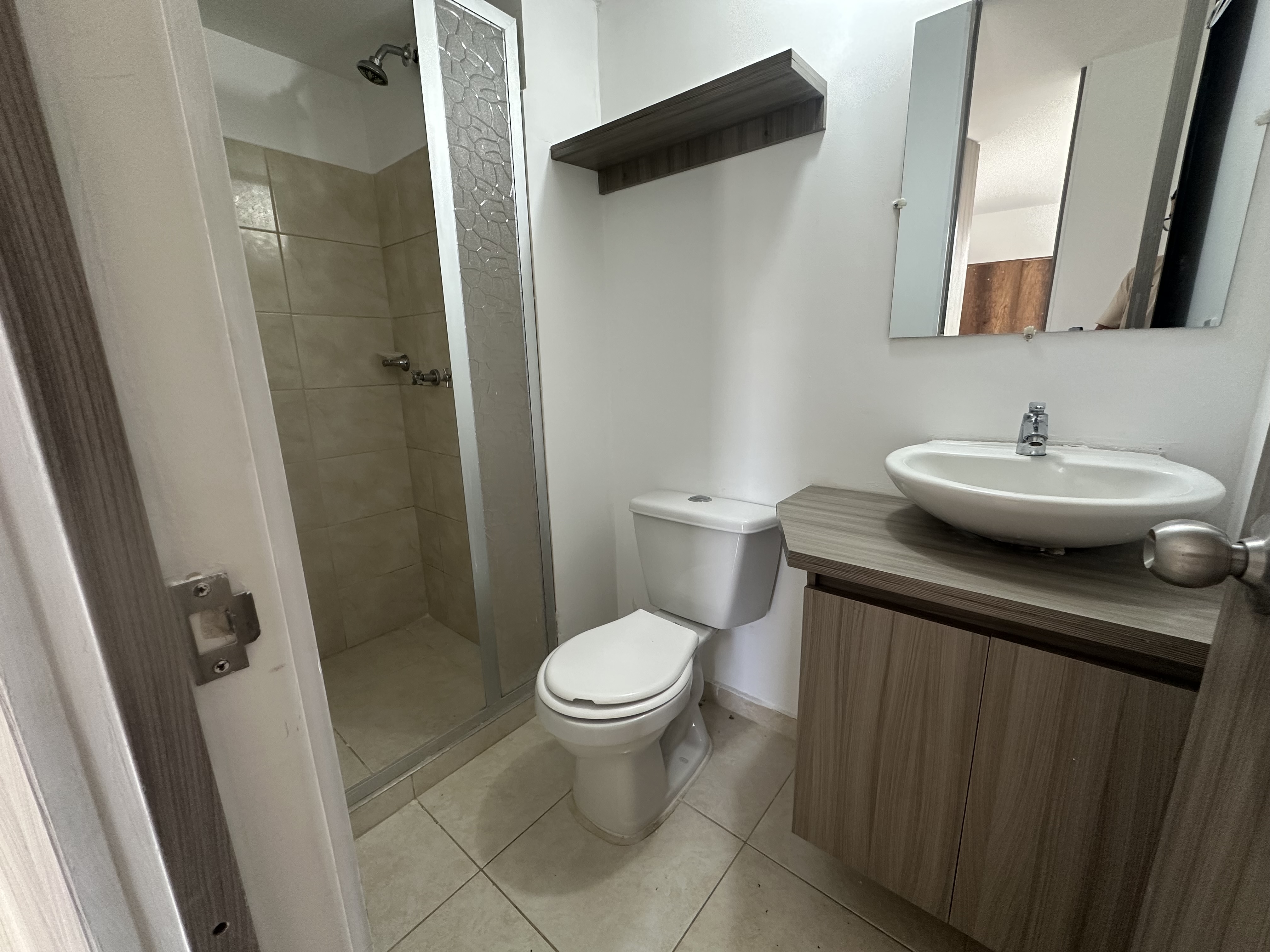 Apartamento en venta en Urbanizacion El Eden De La Victoria, Armenia · foto 4 de 17